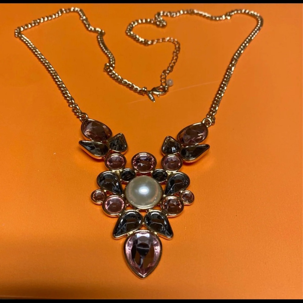 Beautiful Long Necklace - Picture 2 of 3
